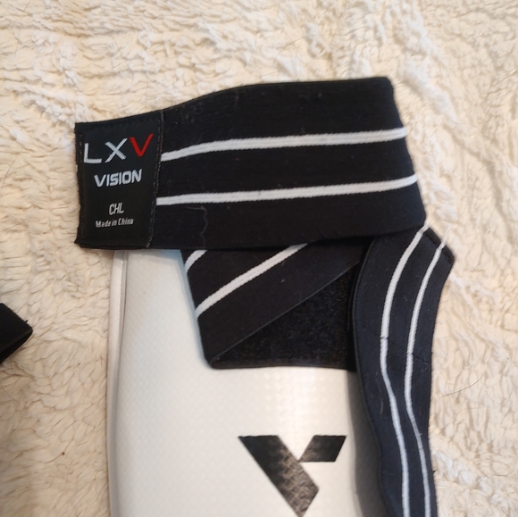 Child's tae Kwon do shin guards - Picture 3 of 3